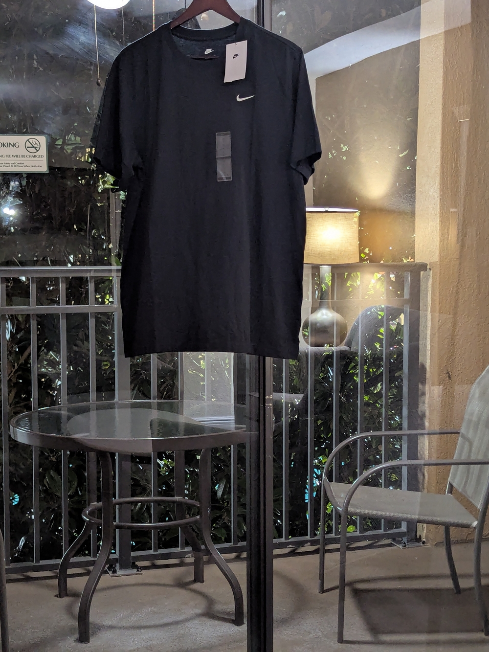 Nike Black Short Sleeve Tee with White Swoosh Logo Size Large